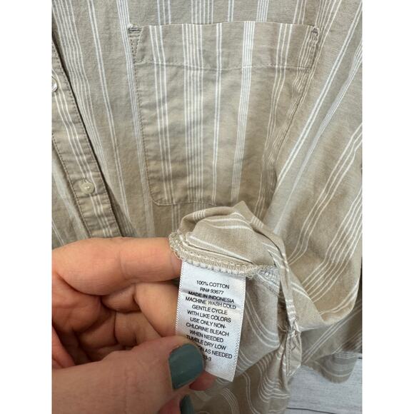 A New Approach Women's Cream & White Striped Button Up Top Size XL - Picture 7 of 9